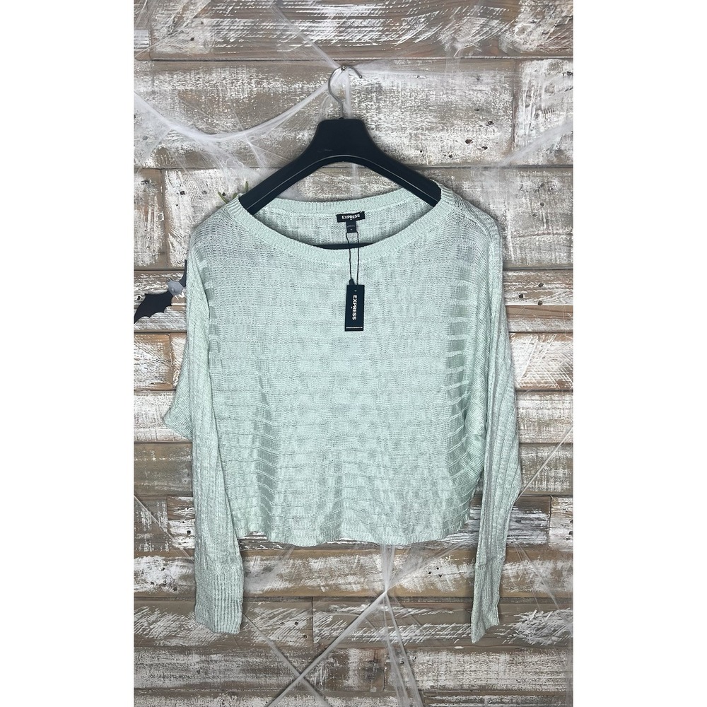 Express womens mint long sleeved top w/ tags‎ M